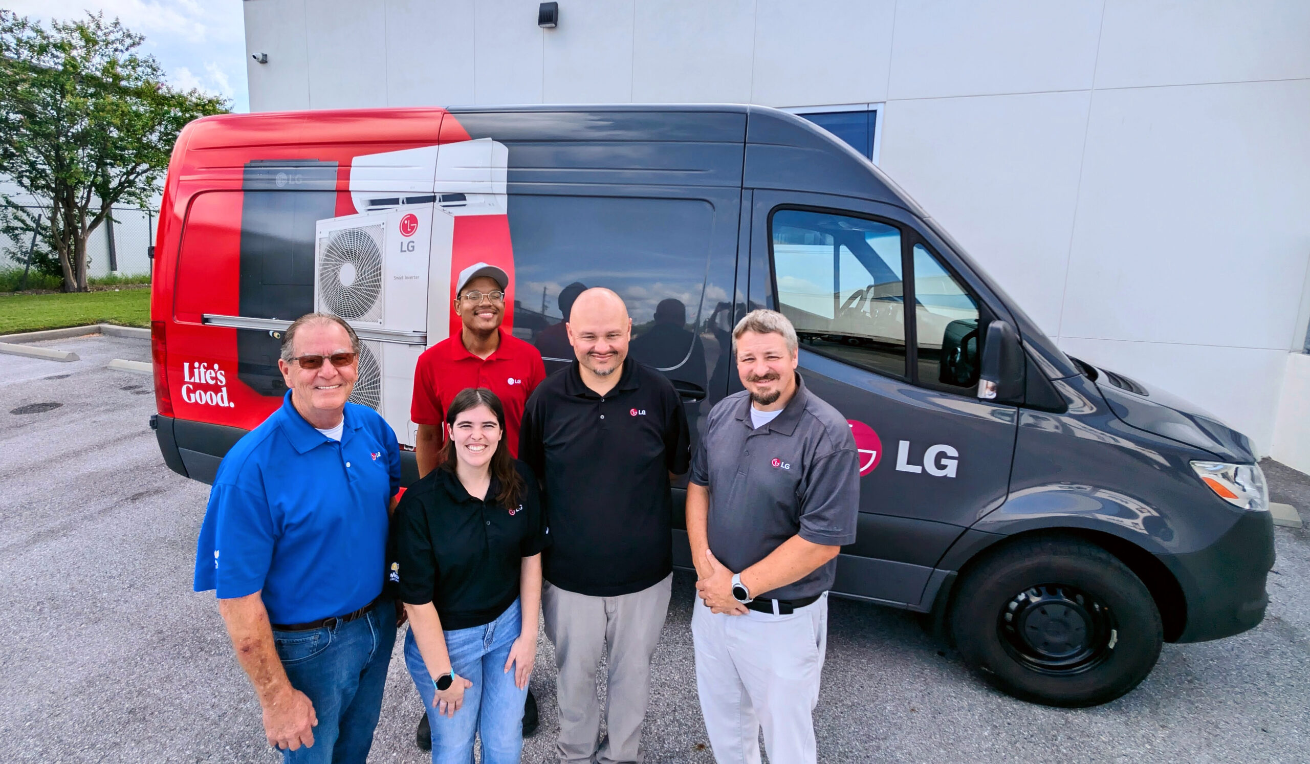 LG-equipment-division-with-van
